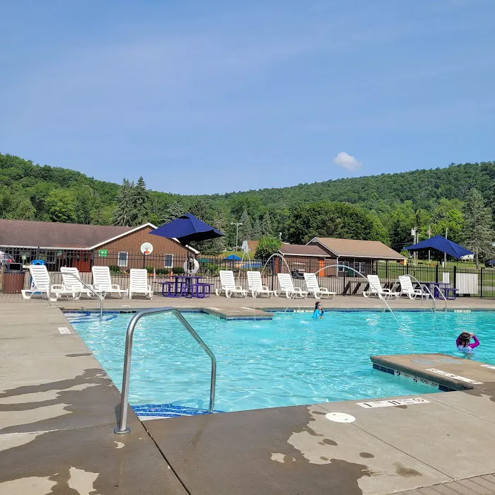 Hickory Hill Camping Resort Picture 2