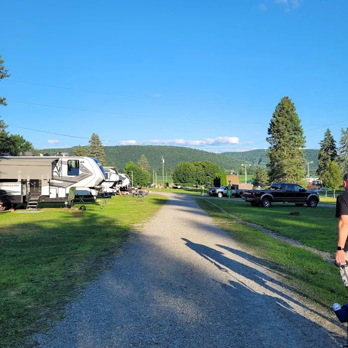 Hickory Hill Camping Resort Picture 10