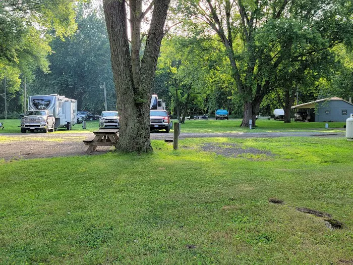 Edgewater Rv Park and Marina Picture 3