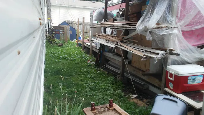 Lakeside Mobile Home Park Picture 5