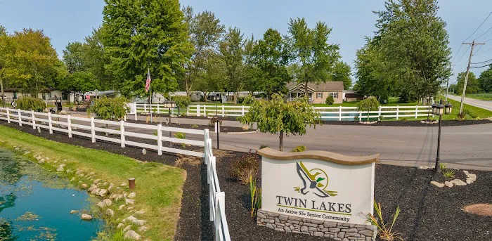 Twin Lake Homes Picture 5