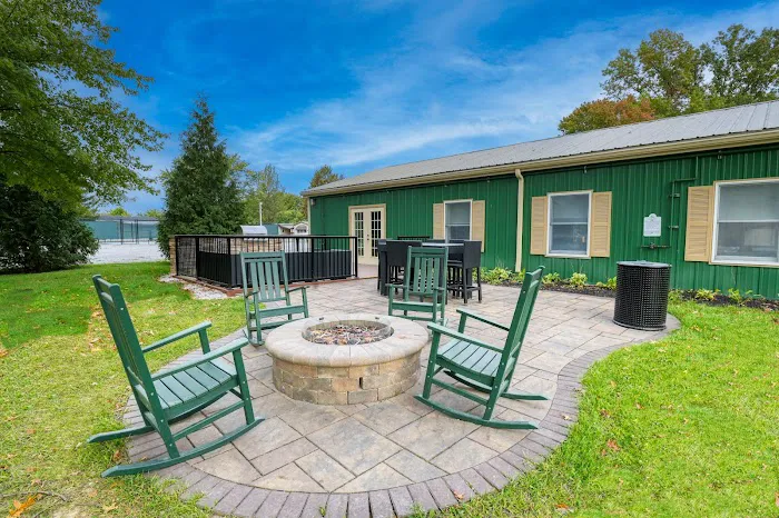 Twin Lake Homes Picture 7