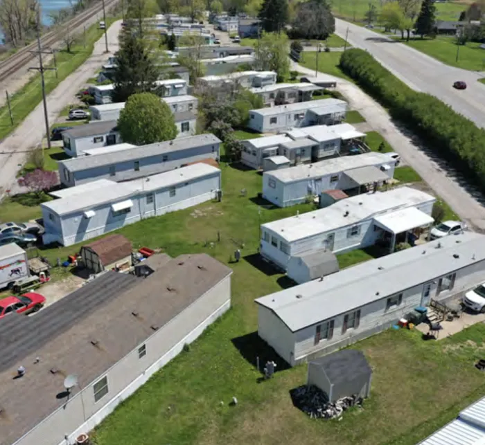 Erie West Mobile Home Community Picture 9