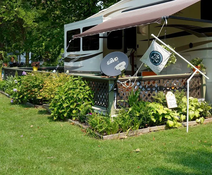 Riverview RV Park and Marina Picture 7