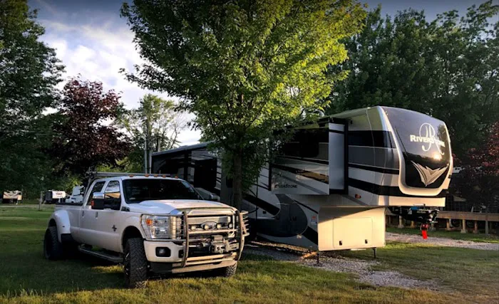 Riverview RV Park and Marina Picture 6