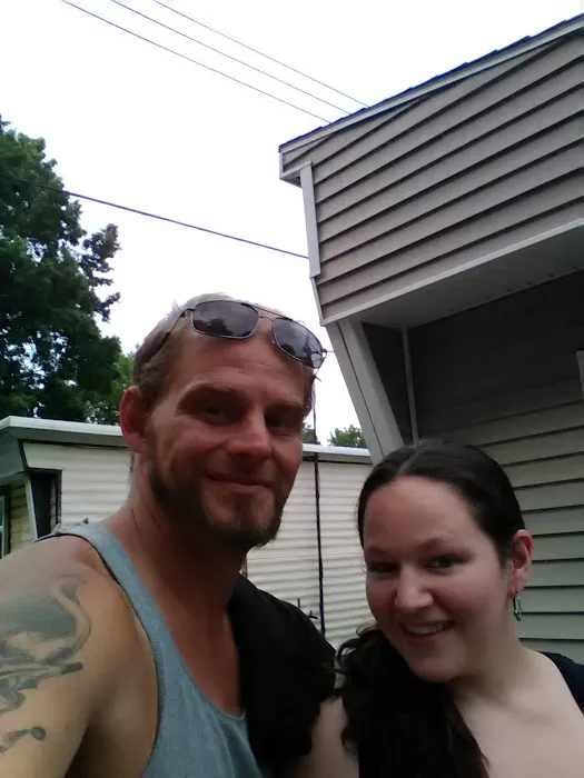 Mayfield Mobile Home Park Picture 7