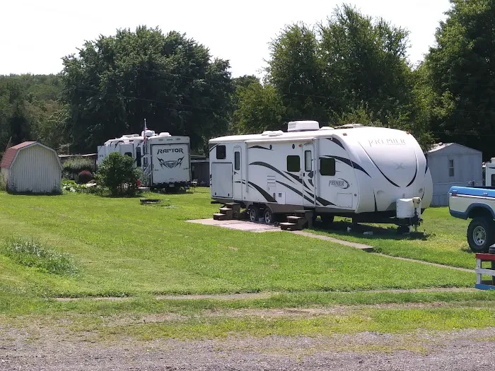 Oakland RV Park Picture 1