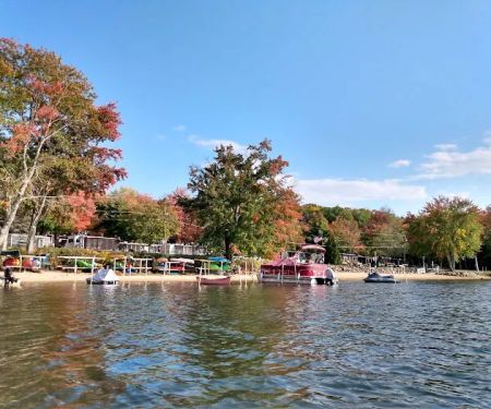 Silver Lake Park Campground (Modern America Campgrounds)