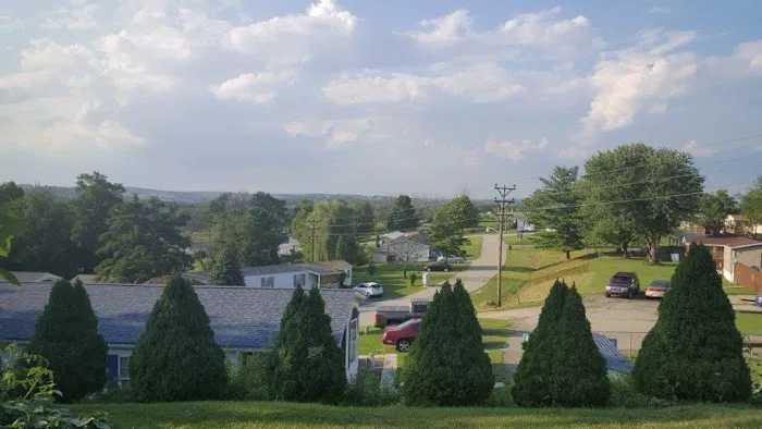 Oak Estates Picture 4