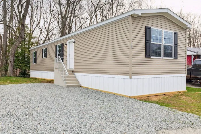 Hilltop Manufactured Home Community Picture 3