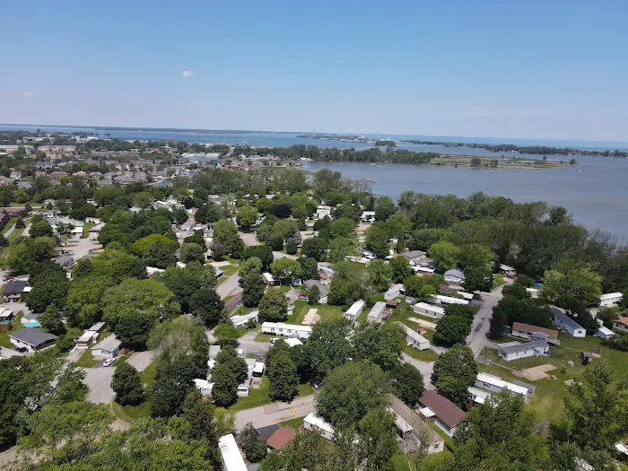 Bayshore Estates MHC Picture 3