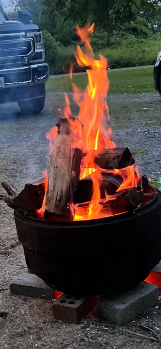 Up the Creek Campgrounds Picture 10