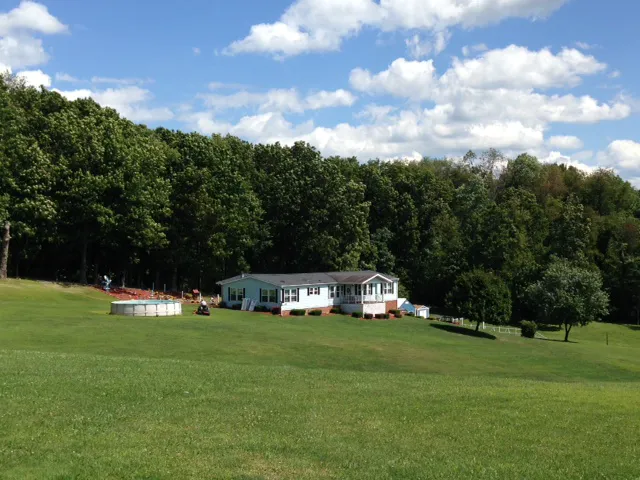 Jefferson Estates Picture 9