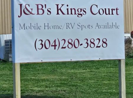 J&B's Kings Court