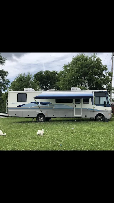 Big G’s RV Campground Picture 9