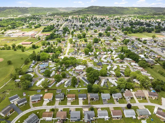 Moundsville Mobile Home Park Picture 7