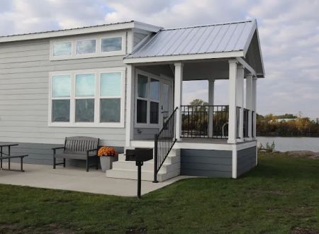 Bayfront Resort at Cross View
