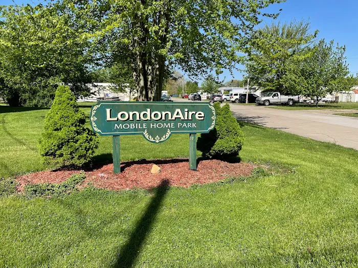 LondonAire Mobile Home Park Picture 4