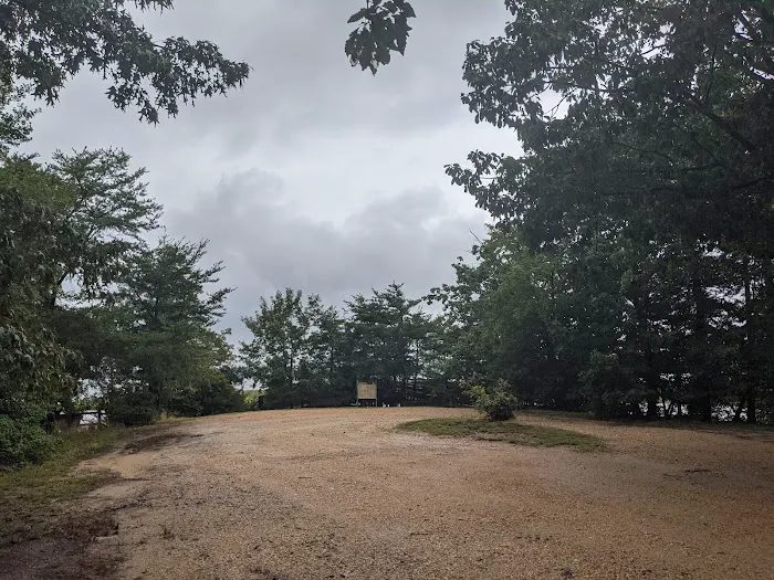 Paradise Grove Campground Picture 6