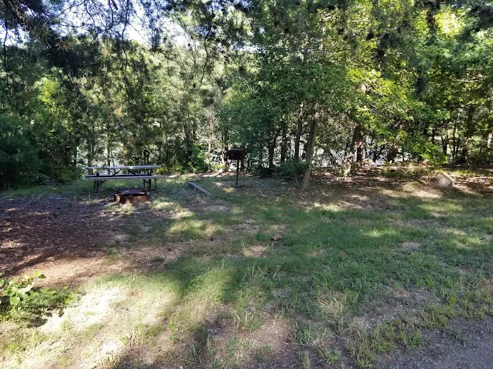 Paradise Grove Campground Picture 3