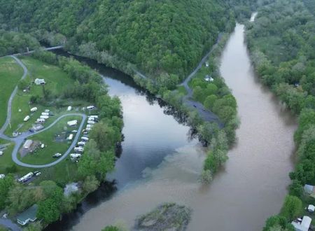 RIVERBANK CAMPGROUND AND COTTAGE RENTAL