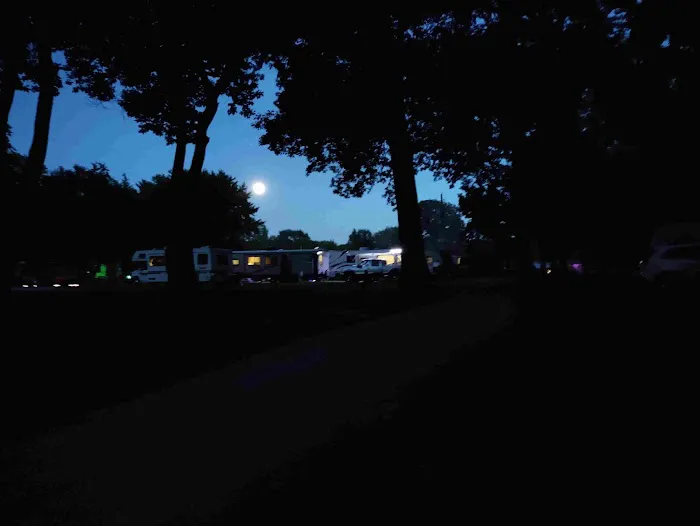 Gotta Getaway RV Park Picture 9