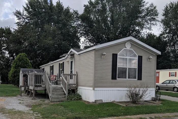 Greenfield Village Mobile Home Community Picture 9