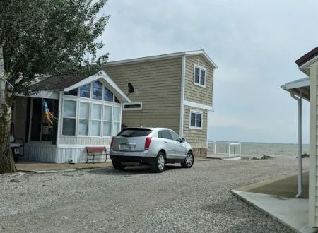 Plymouth Shore On The Bay