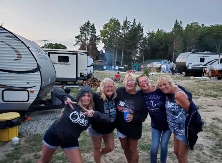 Lazy Dayz Riverfront Campground