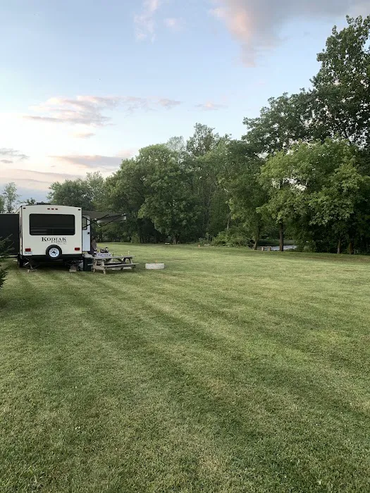 River Front Family Campground Picture 9
