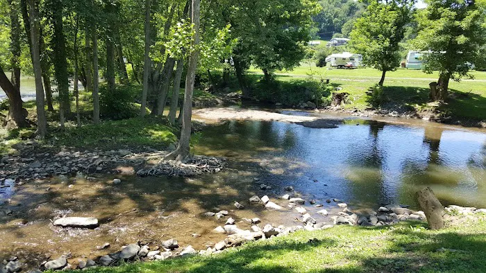 River Front Family Campground Picture 3