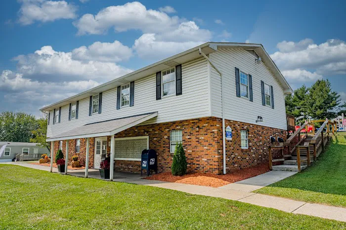 Independence Hill Pointe Mobile Home Park Picture 6