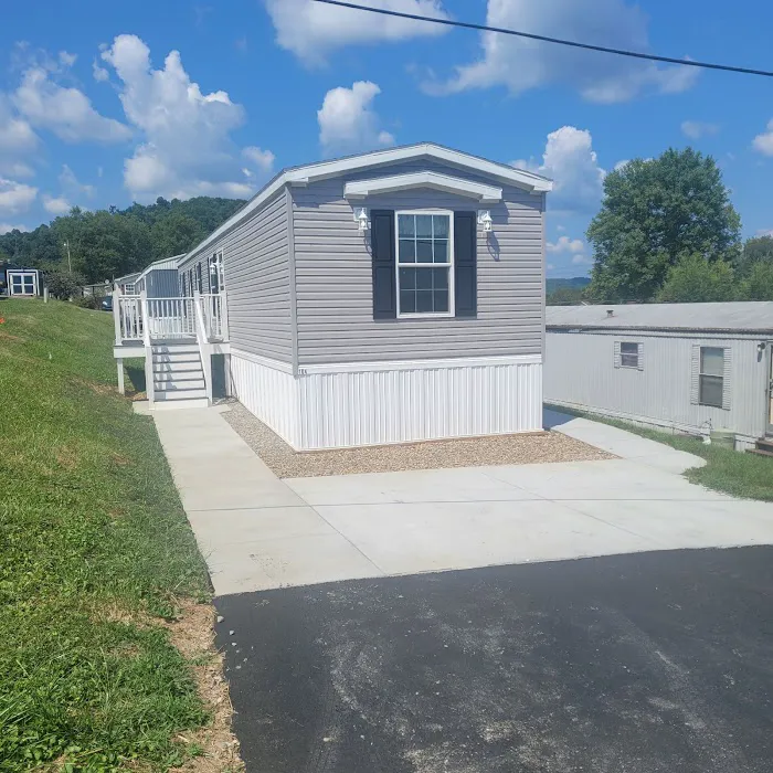 Viewcrest Mobile Home Park Picture 3