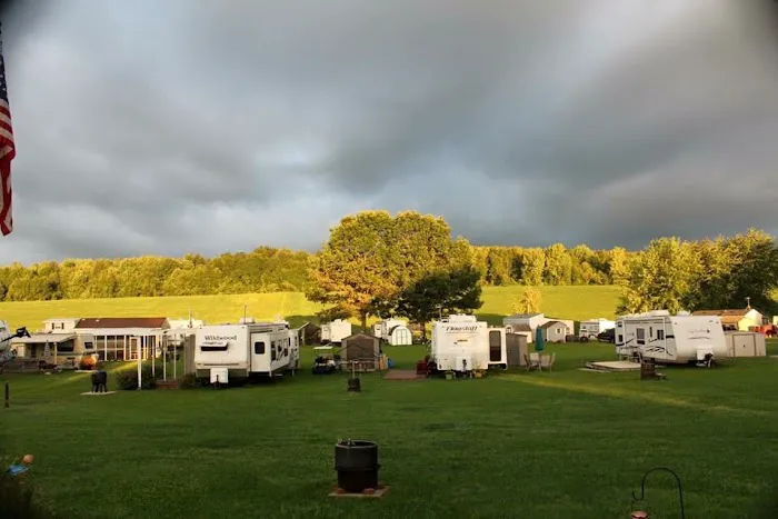 Nor Win Campgrounds & Fruit Farm Inc. Picture 7