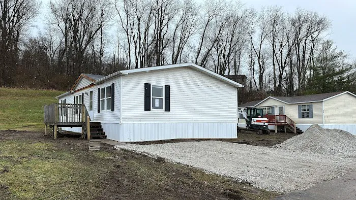 Huggins Mobile Home Park Picture 6