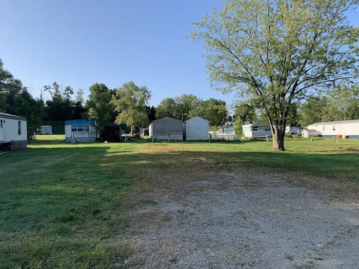 Huggins Mobile Home Park Picture 3
