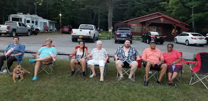 Hidden Pond Campsite Picture 5