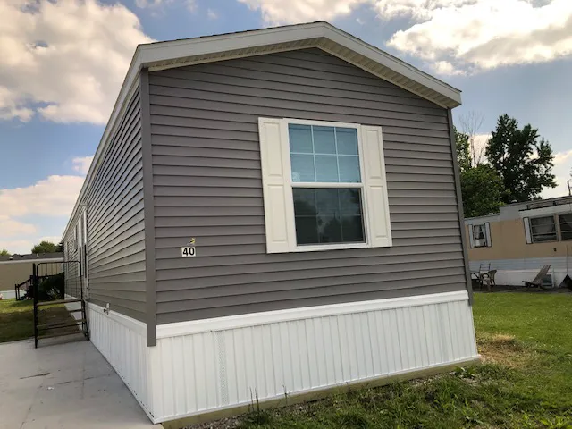 Pinecrest Mobile Home Community Picture 7