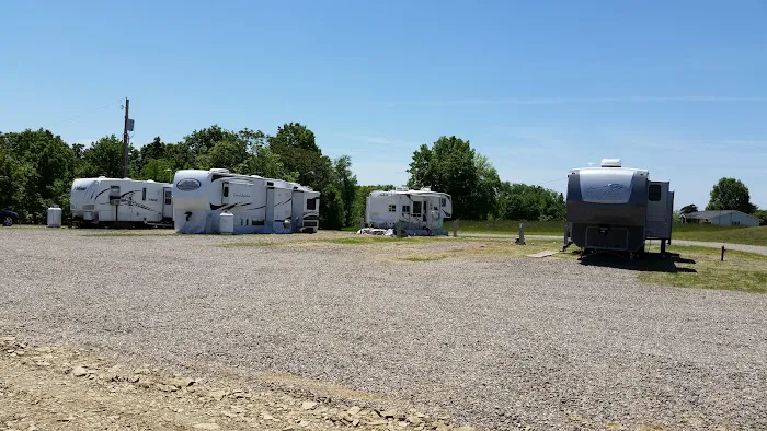T&R RENTALS LLC (CAMPSITES) Picture 3