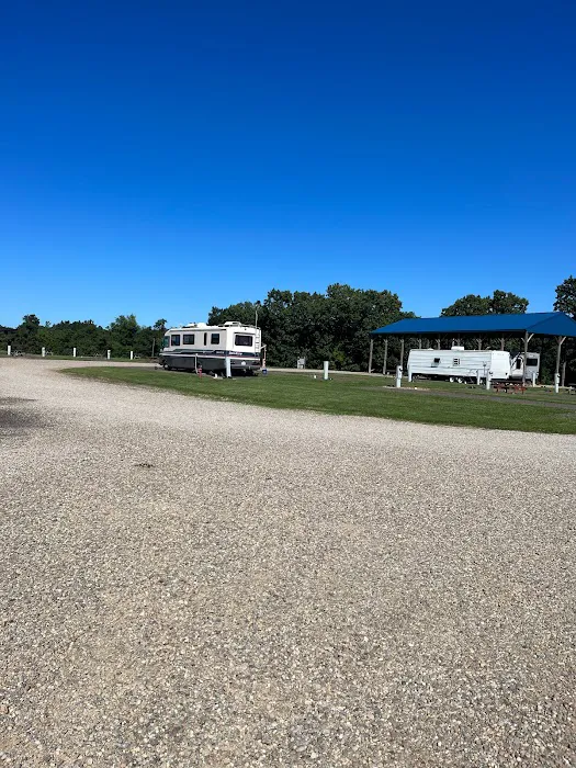 T&R RENTALS LLC (CAMPSITES) Picture 7