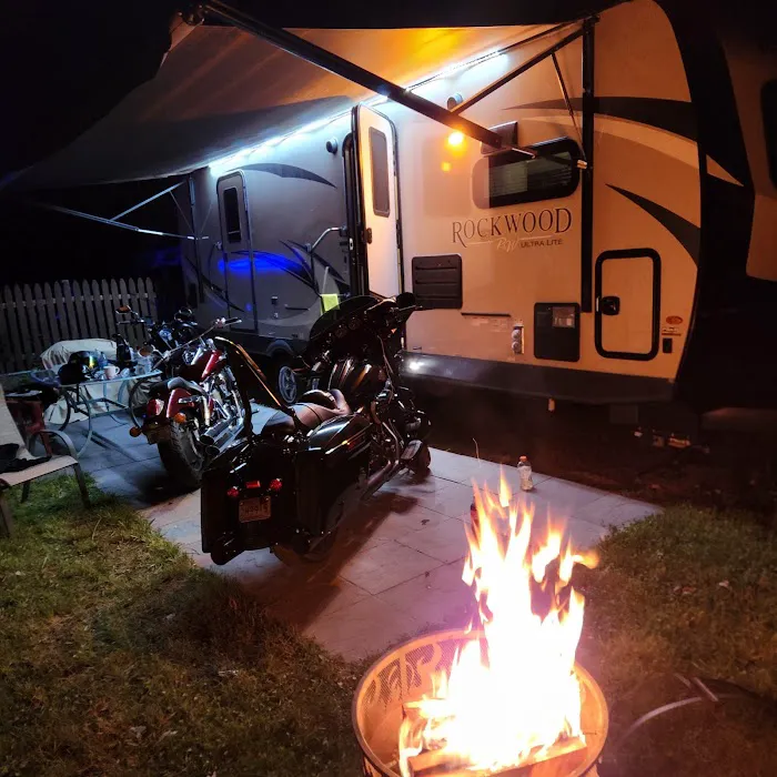 Pine Hollow Campground Picture 8