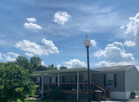 Bluegrass Village Pointe Mobile Home Park