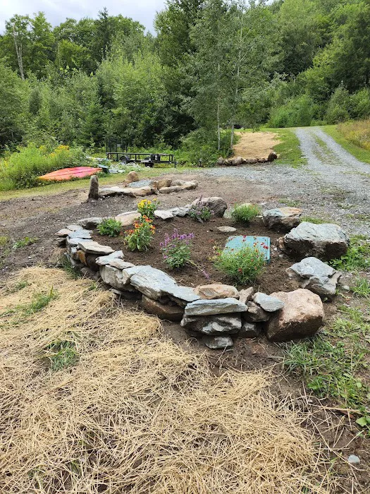 Forty and Eight RV Sites Picture 4