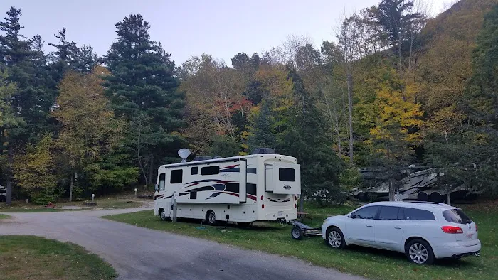 Green Mountain Family Campground Picture 2