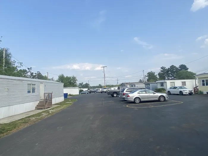 Homestead Mobile Home Park Picture 3