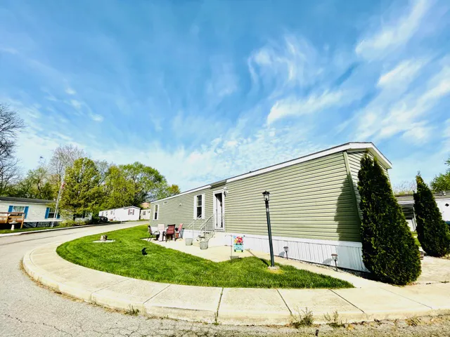 Spring Lake Court Mobile Home Park Picture 1