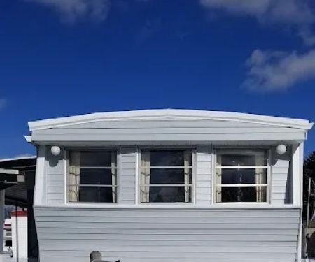 Walnut Hills/Deluxe Mobile Home Park