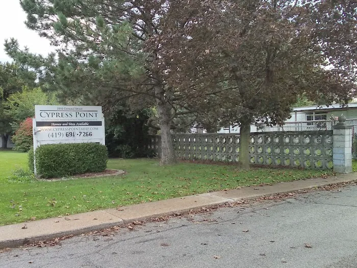 Cypress Point Mobile Home Park Picture 4