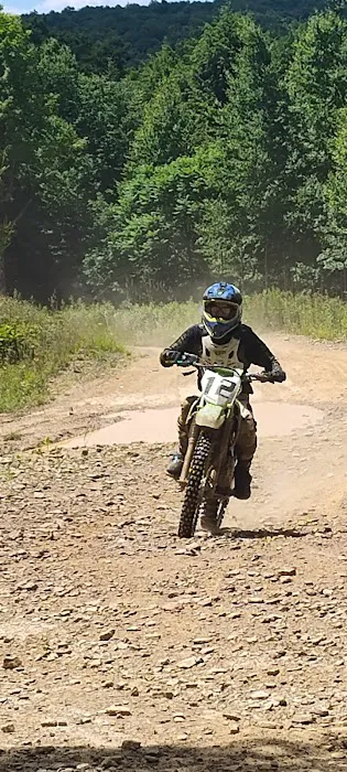 Majestic Kamp & Lost Trails Camp ground Picture 6