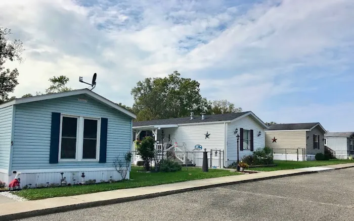 Amber Mobile Home Community Picture 9